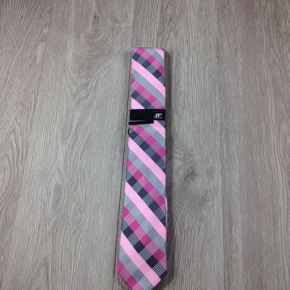JF J. Ferrar Pink & Silver Plaid w Clip Narrow Tie - Picture 1 of 3
